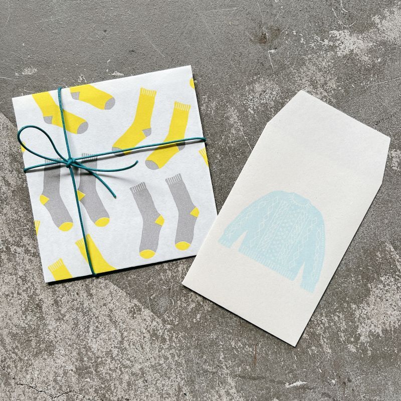 服飾ペーパーバッグ セーター×くつした