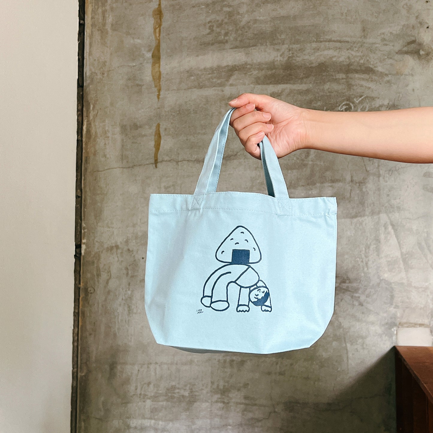 Tadashi Nishiwaki × mizushima Lunch Tote Bag People and Food ONIGIRI
